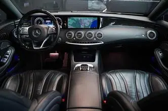 Mercedes-Benz S 500, 4.7, 335 kW, petrol, automatic, four-wheel drive
