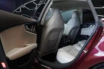 Audi S7, 4.0, 331 kW, petrol, automatic, four-wheel drive