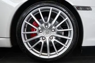 Porsche 911, 3.6, 239 kW, petrol, automatic, rear-wheel drive