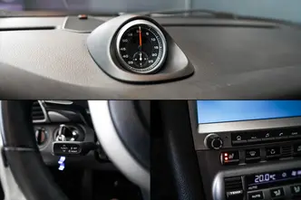 Porsche 911, 3.6, 239 kW, petrol, automatic, rear-wheel drive