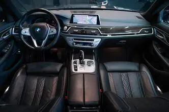 BMW 740, 3.0, 250 kW, petrol, automatic, four-wheel drive