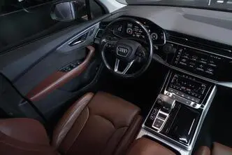 Audi Q7, 3.0, 210 kW, hybrid, automatic, four-wheel drive