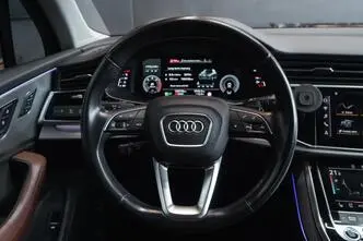 Audi Q7, 3.0, 210 kW, hybrid, automatic, four-wheel drive