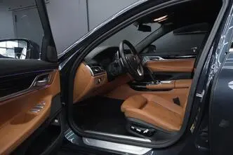 BMW 745, 3.0, 210 kW, hybrid, automatic, rear-wheel drive