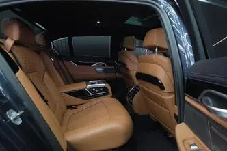 BMW 745, 3.0, 210 kW, hybrid, automatic, rear-wheel drive