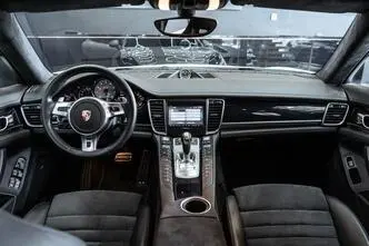 Porsche Panamera, 4.8, 316 kW, petrol, automatic, four-wheel drive