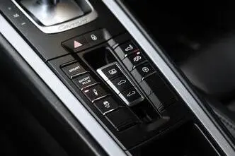 Porsche 911, 3.8, 294 kW, bensiin, automaat, nelikvedu