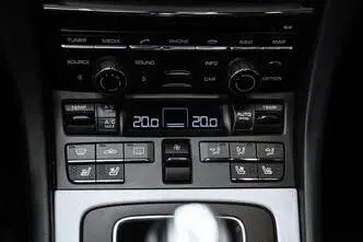 Porsche 911, 3.8, 294 kW, bensiin, automaat, nelikvedu