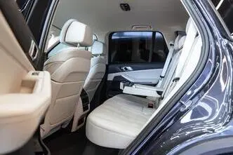 BMW X5, 3.0, 210 kW, plug-in hybrid, automatic, four-wheel drive