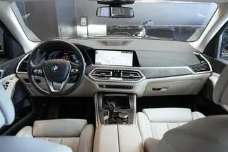 BMW X5, 3.0, 210 kW, plug-in hybrid, automatic, four-wheel drive