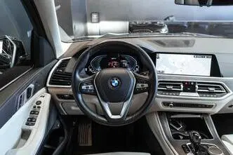 BMW X5, 3.0, 210 kW, plug-in hybrid, automatic, four-wheel drive