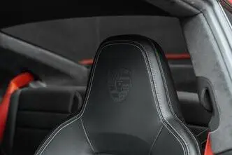 Porsche 911, 3.0, 331 kW, petrol, automatic, rear-wheel drive