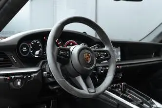 Porsche 911, 3.0, 331 kW, petrol, automatic, rear-wheel drive