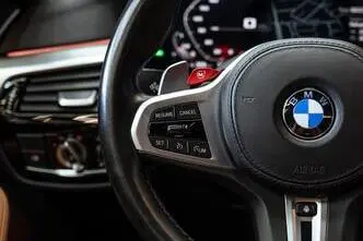 BMW M5, 4.4, 441 kW, petrol, automatic, four-wheel drive