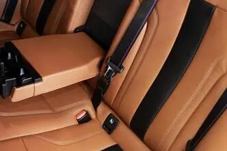 BMW M5, 4.4, 441 kW, petrol, automatic, four-wheel drive