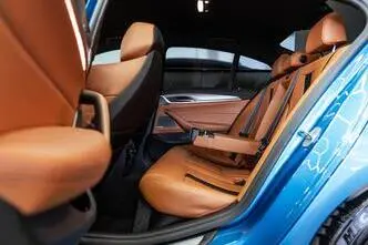 BMW M5, 4.4, 441 kW, petrol, automatic, four-wheel drive