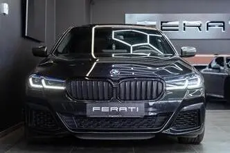 BMW M550, 4.4, 390 kW, petrol, automatic, four-wheel drive