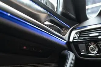 BMW M550, 4.4, 390 kW, petrol, automatic, four-wheel drive