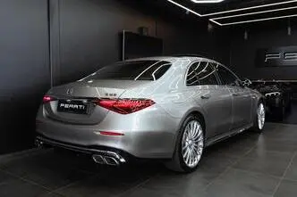 Mercedes-Benz S 63 AMG, 4.0, 450 kW, гибрид, автомат, полный привод