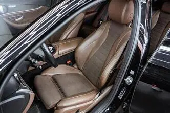 Mercedes-Benz E 400, 3.5, 245 kW, petrol, automatic, four-wheel drive