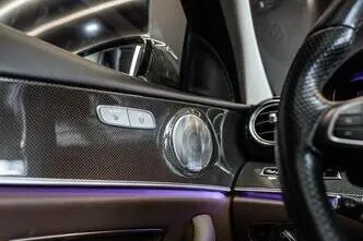 Mercedes-Benz E 400, 3.5, 245 kW, petrol, automatic, four-wheel drive
