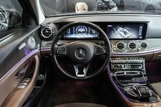 Mercedes-Benz E 400, 3.5, 245 kW, petrol, automatic, four-wheel drive