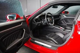 Porsche 911, 3.0, 331 kW, бензин, автомат, полный привод