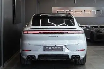 Porsche Cayenne, 4.0, 349 kW, petrol, automatic, four-wheel drive