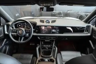 Porsche Cayenne, 4.0, 349 kW, petrol, automatic, four-wheel drive