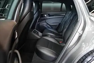 Porsche Panamera, 3.0, 243 kW, petrol, automatic, four-wheel drive