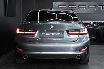 BMW 330, 2.0, 135 kW, plug-in hybrid, automatic, rear-wheel drive