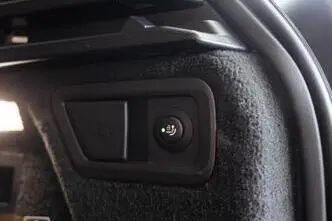 BMW X7 M60, 4.4, 390 kW, гибрид, автомат, полный привод