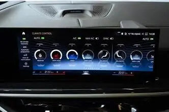 BMW X7 M60, 4.4, 390 kW, гибрид, автомат, полный привод