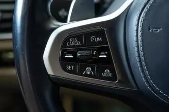BMW M850, 4.4, 390 kW, petrol, automatic, four-wheel drive