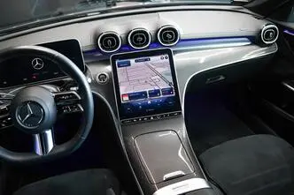 Mercedes-Benz C 300, 2.0, 145 kW, гибрид, автомат, задний привод