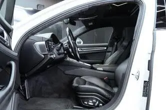 Porsche Panamera, 4.0, 338 kW, petrol, automatic, four-wheel drive