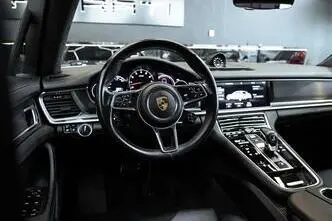 Porsche Panamera, 4.0, 338 kW, petrol, automatic, four-wheel drive
