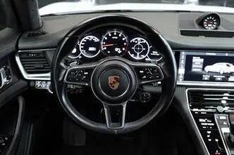 Porsche Panamera, 4.0, 338 kW, petrol, automatic, four-wheel drive