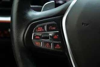 BMW 320, 2.0, 140 kW, гибрид, автомат, полный привод
