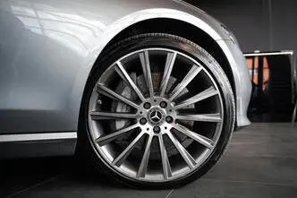 Mercedes-Benz E 400, 3.5, 245 kW, petrol, automatic, four-wheel drive