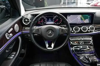 Mercedes-Benz E 400, 3.5, 245 kW, petrol, automatic, four-wheel drive
