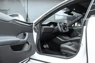 Tesla Model S, 357 kW, электричество, автомат, полный привод
