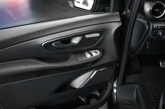 Mercedes-Benz V 300, 2.0, 174 kW, diesel, automatic, rear-wheel drive