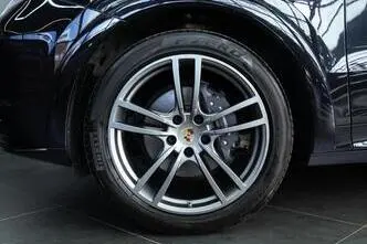 Porsche Cayenne, 3.0, 250 kW, petrol, automatic, four-wheel drive
