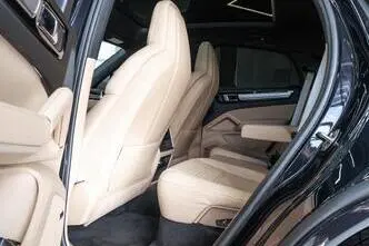 Porsche Cayenne, 3.0, 250 kW, petrol, automatic, four-wheel drive