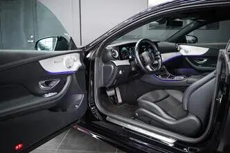Mercedes-Benz E 200, 2.0, 145 kW, hybrid, automatic, rear-wheel drive
