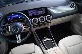 Mercedes-Benz EQA 250, 111 kW, электричество, автомат, передний привод