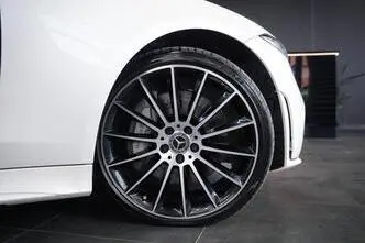 Mercedes-Benz CLS 350, 2.0, 220 kW, hybrid, automatic, rear-wheel drive