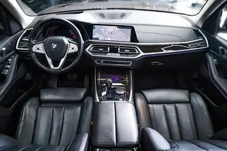 BMW X7, 3.0, 195 kW, diesel, automatic, four-wheel drive