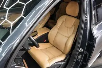 Volvo XC90, 2.0, 173 kW, diesel, automatic, four-wheel drive